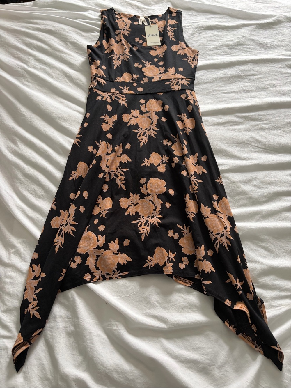 Pact Women’s Black Twilight Floral Fit & Flare Handkerchief Dress Large NWT - Picture 2 of 14